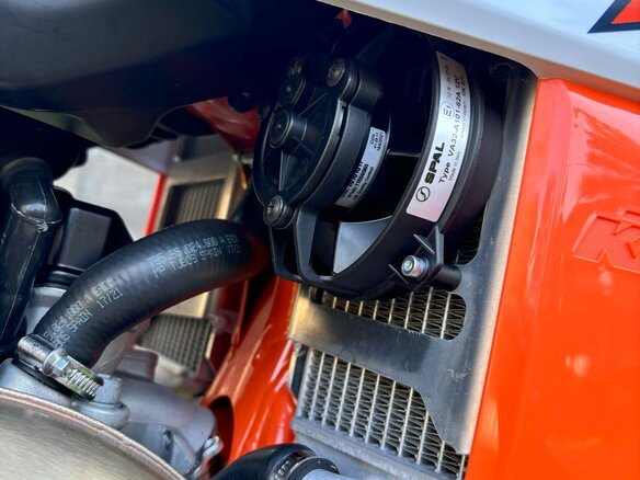 2021 KTM 450 SMR, оранжевый, 900000 рублей - вид 15