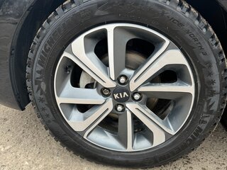 2018 Kia Rio IV, чёрный, 1740000 рублей, вид 4