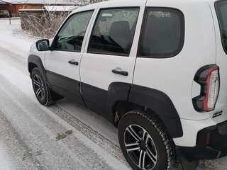 2024 Lada (ВАЗ) Niva Travel I, белый, 1325000 рублей, вид 5