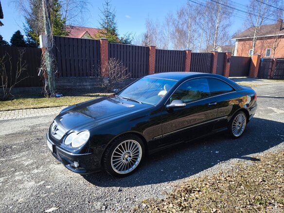 2004 Mercedes-Benz CLK-Класс 200 II (W209), чёрный, 2100000 рублей