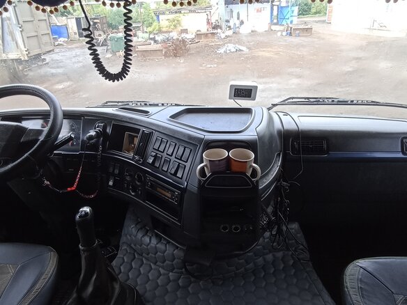 2011 Volvo FH, белый, 4600000 рублей - вид 12