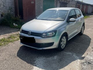 2011 Volkswagen Polo V, серебристый, 600000 рублей, вид 1