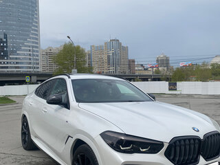 2021 BMW X6 30d III (G06), белый, 9400000 рублей, вид 1