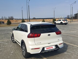2019 Kia Niro Plug-in hybrid I, белый, 1139783 рублей, вид 5