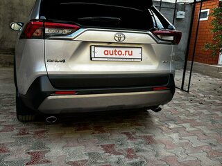 2020 Toyota RAV4 V (XA50), серый, 4700000 рублей, вид 3