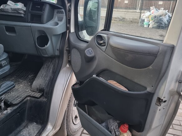 2011 Ford Transit, серебристый - вид 12