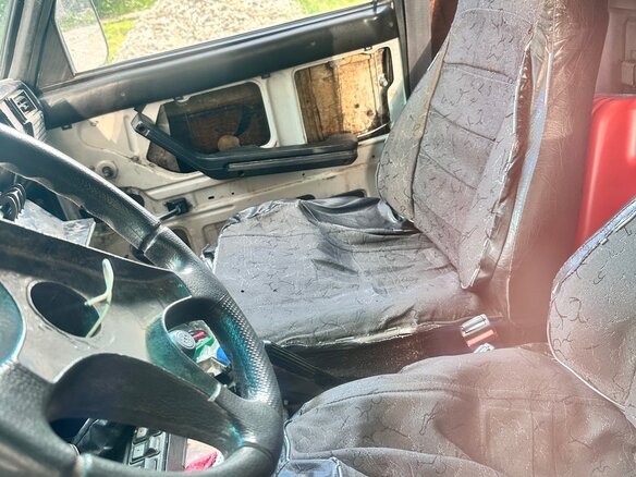 2002 LADA (ВАЗ) ВИС 2951, белый, 300000 рублей - вид 3