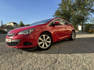 2011 Opel Astra GTC J Рестайлинг, красный, 750000 рублей, вид 1
