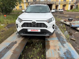 2020 Toyota RAV4 V (XA50), белый, 2650000 рублей, вид 1