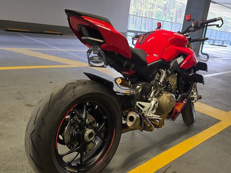 2020 Ducati Streetfighter V4, красный, 1800000 рублей, вид 5