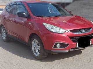 2010 Hyundai ix35 I, красный, 1350000 рублей, вид 2