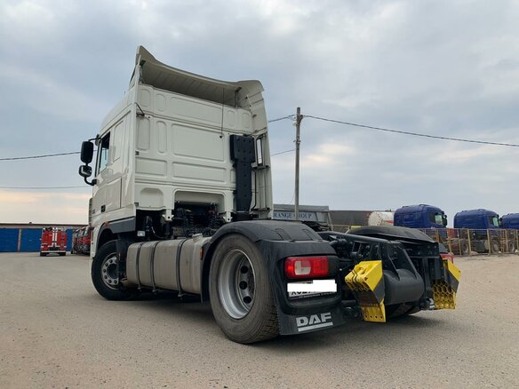 2017 DAF XF 105, белый - вид 6