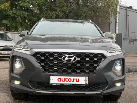 2019 Hyundai Santa Fe IV, серый, вид 2