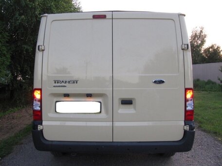 2013 Ford Transit, бежевый, 2500000 рублей, вид 4
