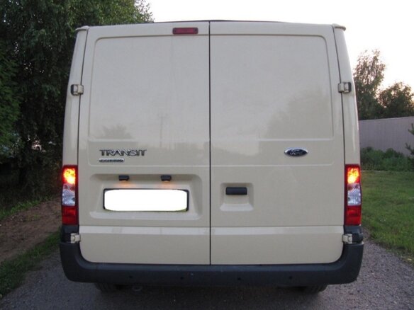 2013 Ford Transit, бежевый, 2500000 рублей - вид 3