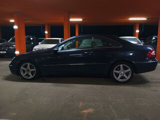 2002 Mercedes-Benz CLK-Класс 240 II (W209), синий, 900000 рублей, вид 3