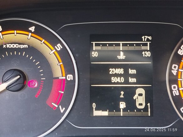 2024 Lada (ВАЗ) Vesta I Рестайлинг (NG), чёрный, 1450000 рублей - вид 6