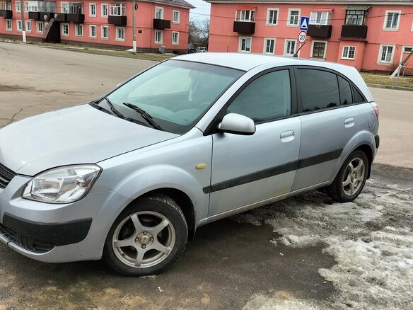 2007 Kia Rio II, серебристый, 450000 рублей