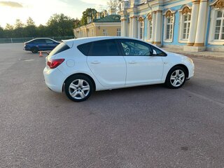 2011 Opel Astra J, белый, 620000 рублей, вид 3