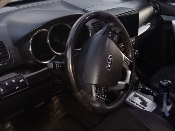 2010 Kia Sorento II, чёрный - вид 12