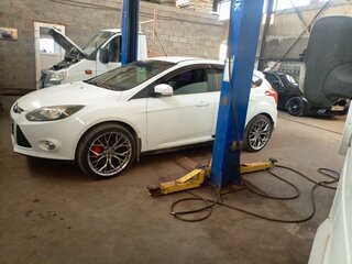 2012 Ford Focus III, белый, 770000 рублей, вид 3