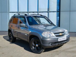 2013 Chevrolet Niva I Рестайлинг, серый, 440000 рублей, вид 3