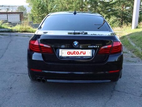 2013 BMW 5 серии 520i VI (F10/F11/F07), чёрный, 1700000 рублей, вид 3