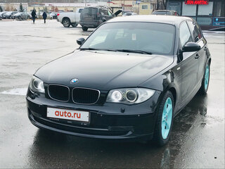 2007 BMW 1 серии 120i I (E81/E82/E87/E88) Рестайлинг, чёрный, 900000 рублей, вид 4