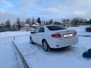 2012 Toyota Corolla X (E140, E150) Рестайлинг, белый, 850000 рублей, вид 4