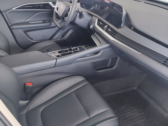 2024 Bestune B70 I Рестайлинг, белый, 3603000 рублей - вид 4