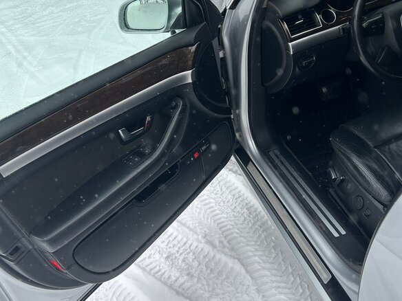 2004 Audi A8 Long II (D3), серебристый, 1250000 рублей - вид 15