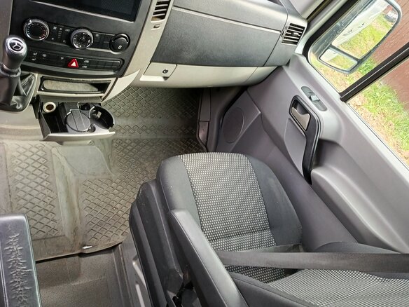 2008 Mercedes-Benz Sprinter, серебристый, 2100000 рублей - вид 14