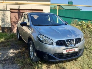 2013 Nissan Qashqai I Рестайлинг, серебристый, 1050000 рублей, вид 1
