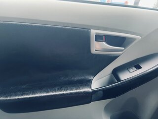 2012 Toyota Prius PHV ZVW35 III Рестайлинг (XW30), серебристый, 1650000 рублей, вид 4