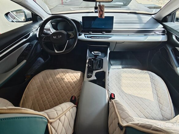 2023 Geely Emgrand II, золотистый, 1605000 рублей - вид 9
