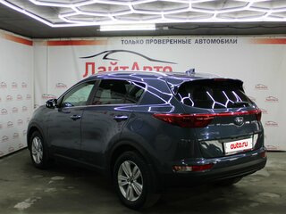 2018 Kia Sportage IV Рестайлинг, синий, 1799000 рублей, вид 4