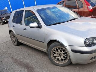2000 Volkswagen Golf IV, серебристый, 460000 рублей, вид 2
