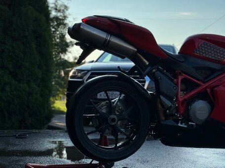 2010 Ducati 848, красный, 720000 рублей, вид 4