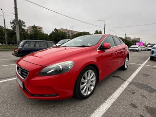 2015 Volvo V40 II, красный, 1500000 рублей, вид 1