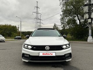 2017 Volkswagen Passat B8, белый, 2250000 рублей, вид 5