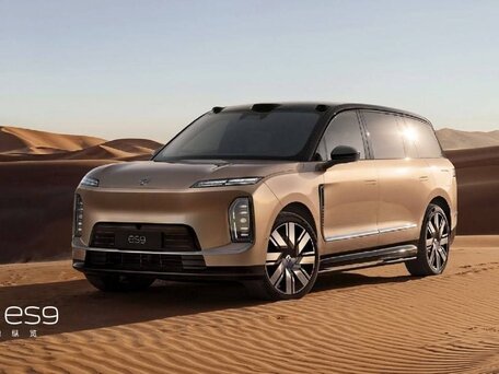 Nio ES9