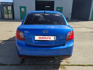 2010 Kia Rio II Рестайлинг, синий, 600000 рублей, вид 4