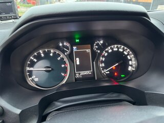 2017 Toyota Land Cruiser Prado 150 Series Рестайлинг 2, белый, 4695000 рублей, вид 5