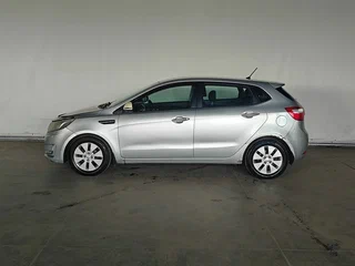 2012 Kia Rio 4-speed III, серый, 650000 рублей, вид 4
