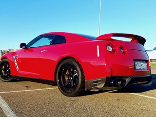 2014 Nissan GT-R I Рестайлинг 2, красный, 13000000 рублей, вид 4