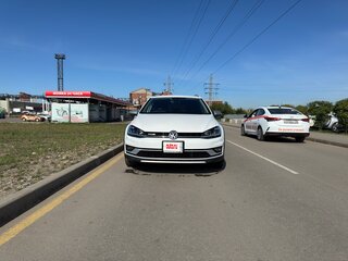 2018 Volkswagen Golf Alltrack VII Рестайлинг, белый, 2100000 рублей, вид 2