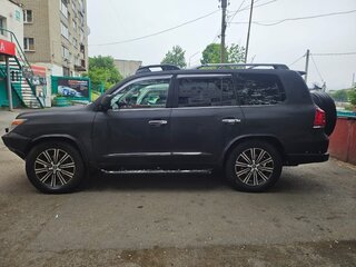 2008 Lexus LX 570 III, чёрный, 4000000 рублей, вид 3