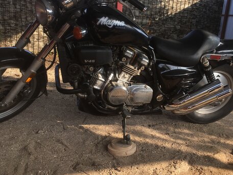 1988 Honda Magna, чёрный, 440000 рублей, вид 4