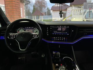 2019 Volkswagen Touareg III, чёрный, 4100000 рублей, вид 5