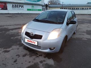 2008 Toyota Yaris II, серебристый, 500000 рублей, вид 1